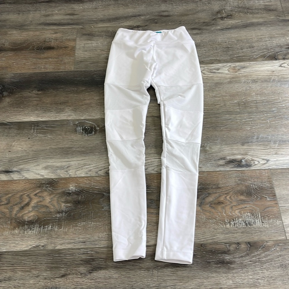 Daughters of Culture leggings worn once size XS/S